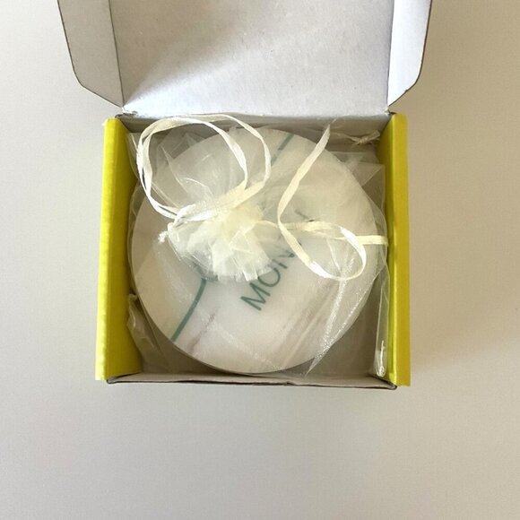 BABY MONTHLY MILESTONE SIGNS GENDER NEUTRAL ACRYLIC DISCS - Picture 7 of 13